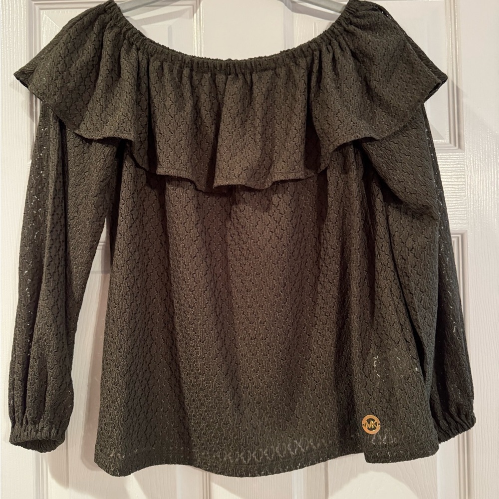 Elegant Off-Shoulder Lace Top